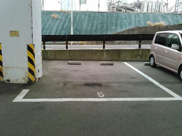 中尾駐車場