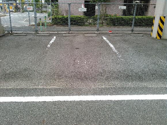姫路野里二駐車場