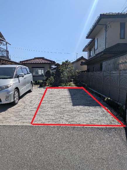 三輪８丁目35-6駐車場