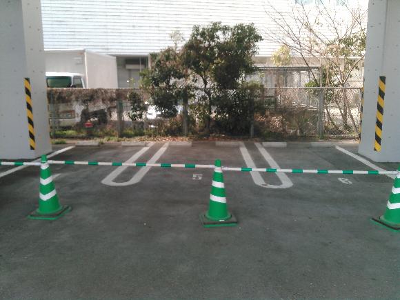 吉塚直営駐車場