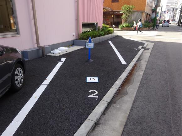 日本こども福祉専門学校駐車場