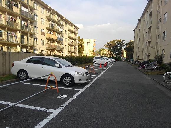 金岡東Ｆ団地　3-04棟北側駐車場