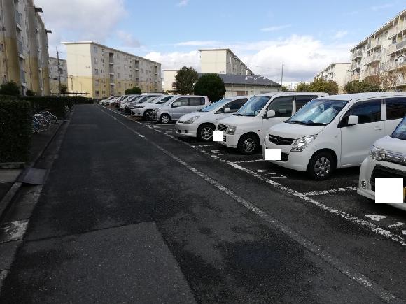 下田部団地　14号棟駐車場