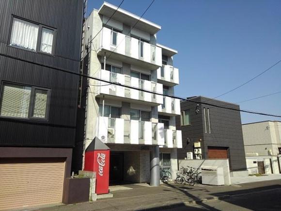 アスパイア宮の森駐車場 地下鉄東西線西２８丁目駅徒歩8分 予約制 タイムズのb