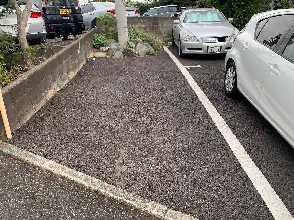 秋葉町394-10駐車場