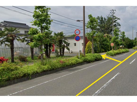 ウラバタケcafe 第二駐車場 ほなみ親水公園徒歩2分 予約制 タイムズのb