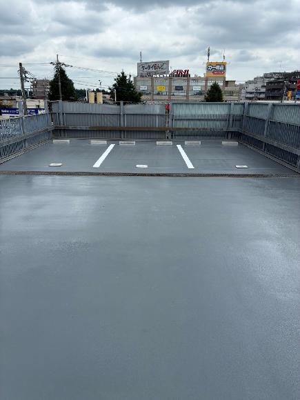 極楽湯・和光店駐車場