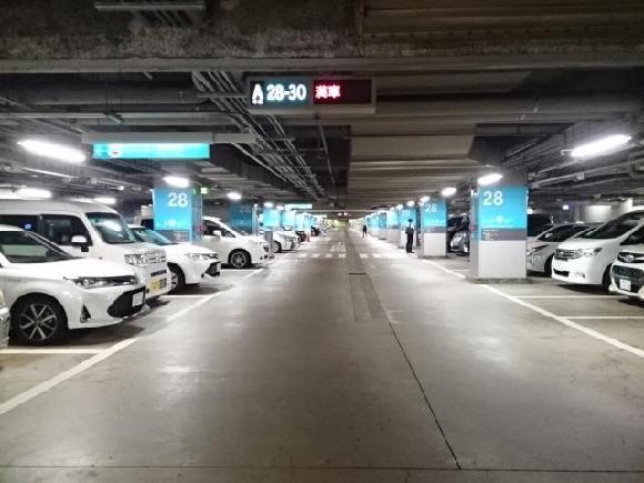 川崎アゼリア駐車場 Jr川崎駅 京急川崎駅直結 ゲート自動開閉 予約制 タイムズのb