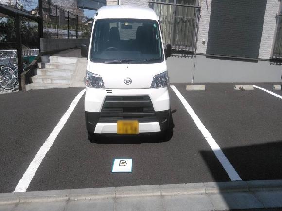 フォレスト南染師駐車場