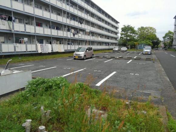 ビレッジハウス成田駐車場