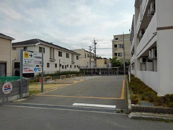 マンスリー横山駅北駐車場 横山駅徒歩3分 予約制 タイムズのb