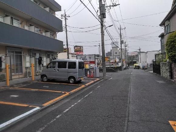 八王子市別所１丁目駐車場【京王堀之内駅 徒歩4分】【軽専用】【前向き