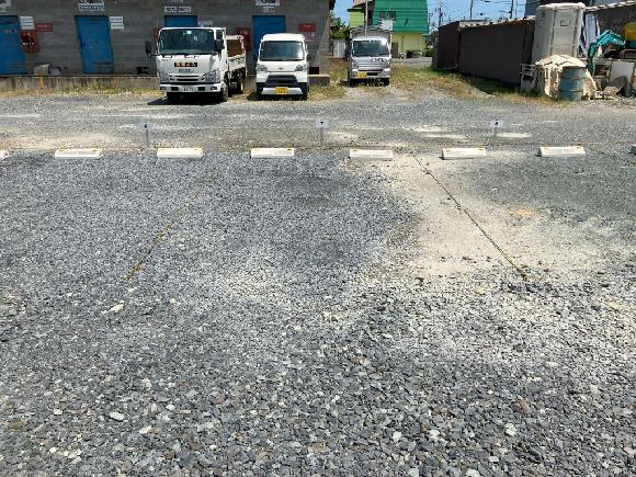 石堂4丁目4-14駐車場