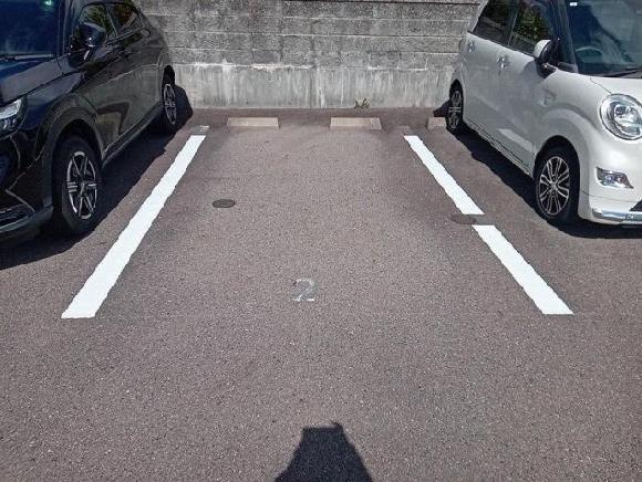 FKアングラート駐車場