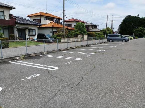 青柳県営住宅　C棟北側駐車場