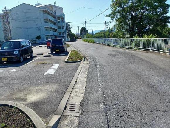 広瀬第一県営住宅　L棟北側駐車場