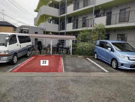 ビット中野島駐車場