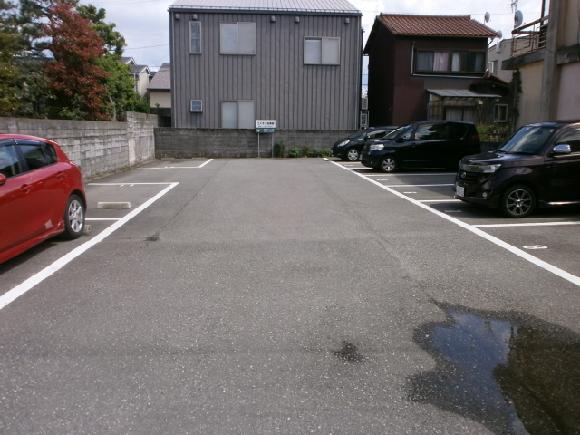 コスモス駐車場