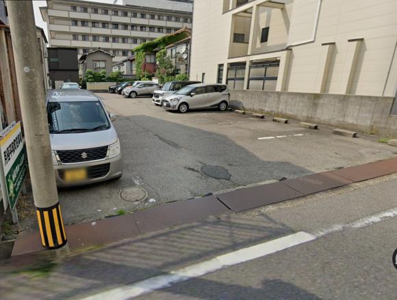 月極（平和町）駐車場