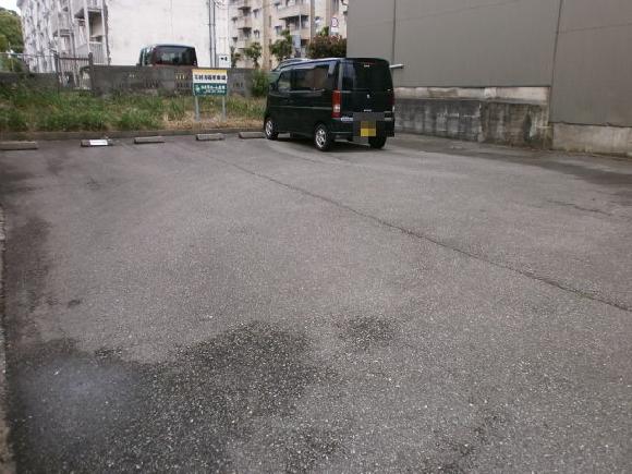 石村月極駐車場