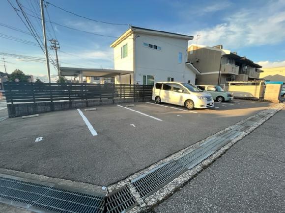 エムパーキング