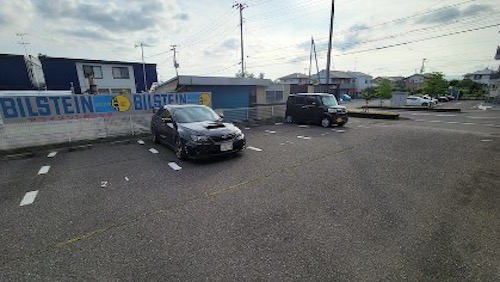 フルハウスSt駐車場