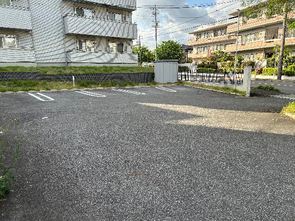 麻里デンタルクリニック駐車場【コンパクト用】