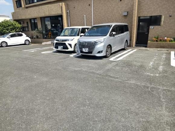 戸島西１丁目駐車場