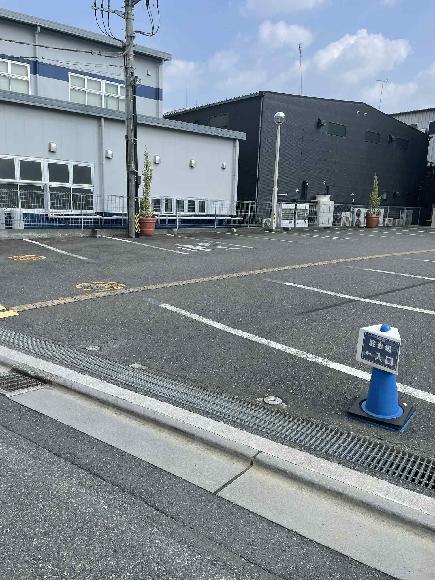 エルトラック駐車場