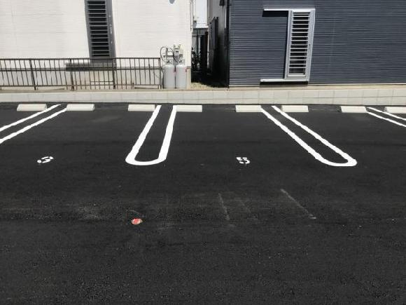 FK木津根町8-1駐車場(アスファルト舗