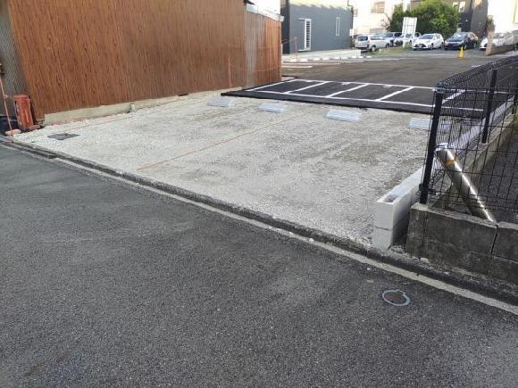 FK木津根町8-1駐車場(砂利敷き区画)