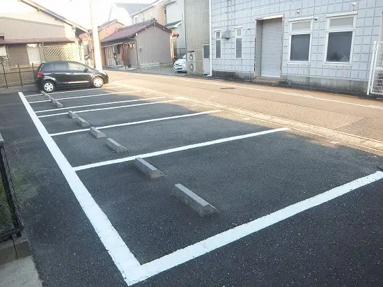 60369メゾネット旭駐車場