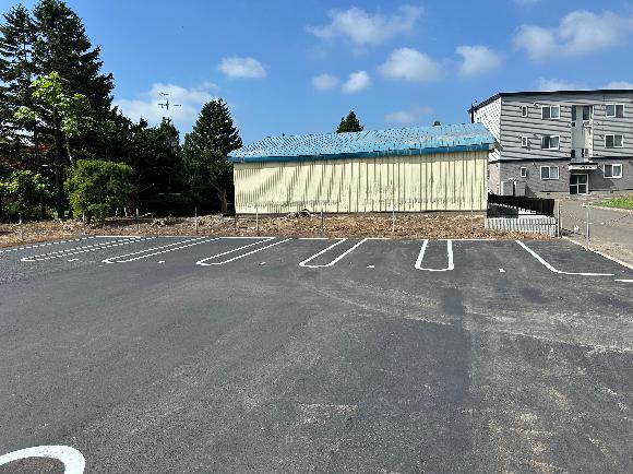 共栄町3丁目1番地10駐車場