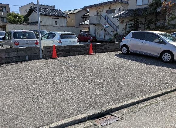 金沢中央K駐車場