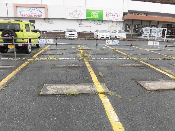 本八戸駅前駐車場