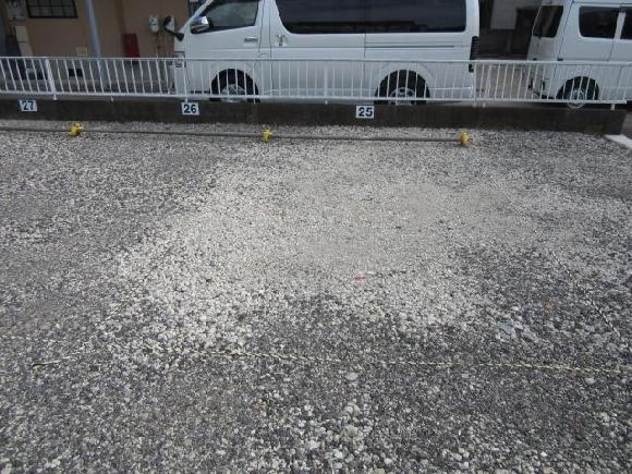 井田１丁目１３駐車場