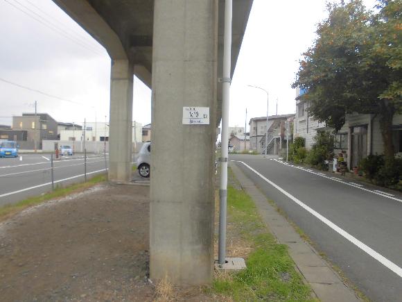 八戸線高架下D4駐車場