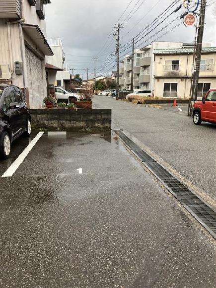 サン本江駐車場