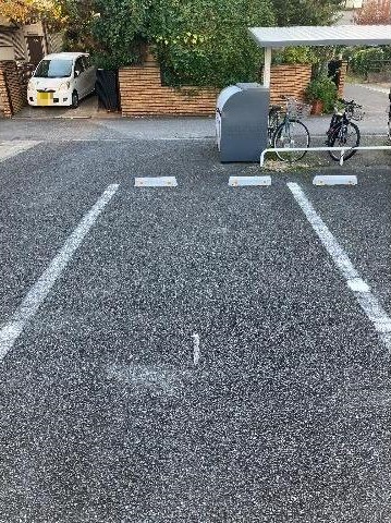 グランパールII駐車場