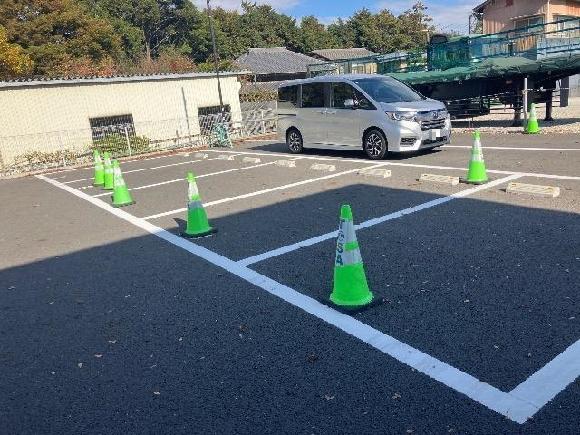 金杉３丁目駐車場