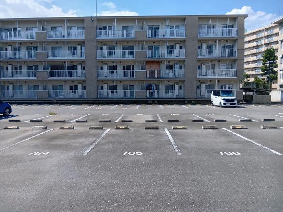 広瀬第一県営住宅　G棟北側駐車場