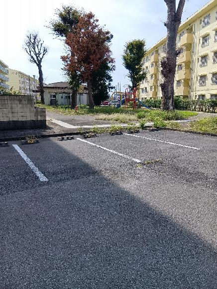 下新田県営住宅　G棟北側駐車場