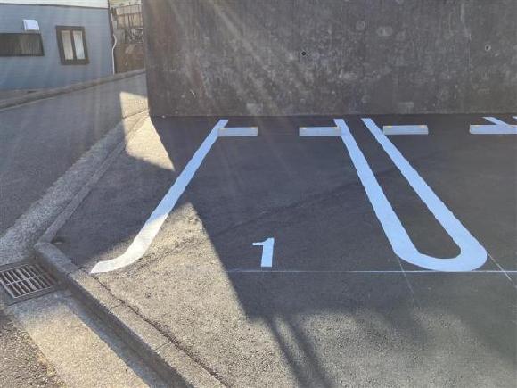 クレセント篠原パーキング