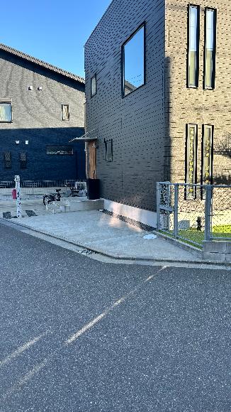 南生実町1181-41駐車場