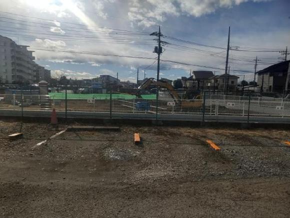 東久留米市学園町2-1 駐車場