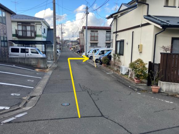 サヤヒロハイツ駐車場