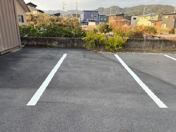 中山町５０３５－２株式会社三反田建設管理本部駐車場