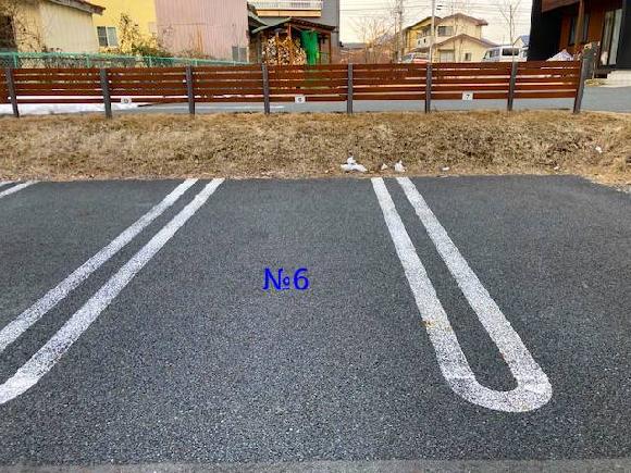 青山駅前駐車場