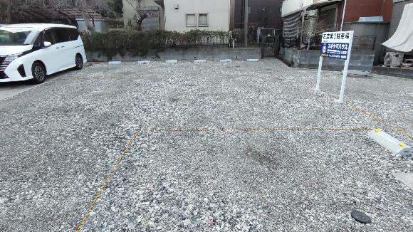 石渡第三駐車場