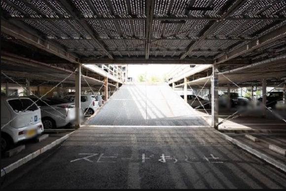 武笠立体駐車場 2階